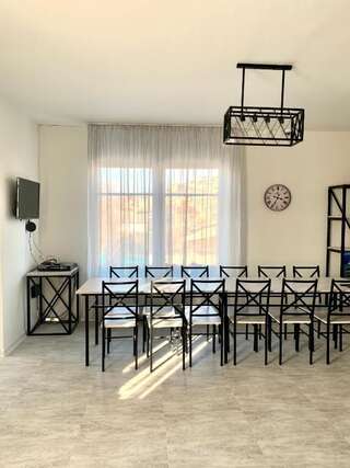Хостелы SANTORINI HOSTEL and TOUR Ереван Кровать в общем 6-местном номере для женщин-14