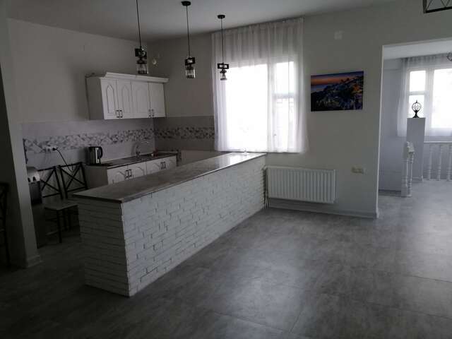 Хостелы SANTORINI HOSTEL and TOUR Ереван-27
