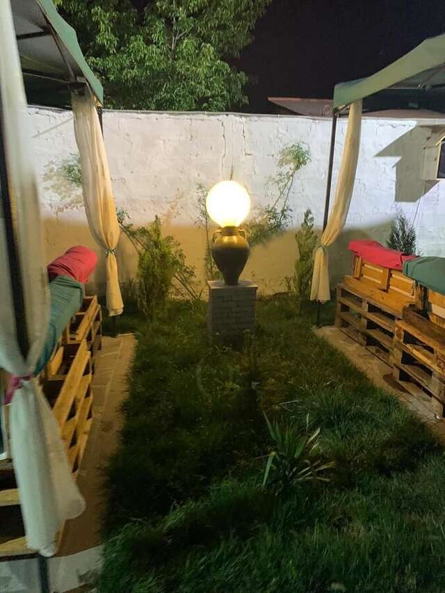 Хостелы SANTORINI HOSTEL and TOUR Ереван-8
